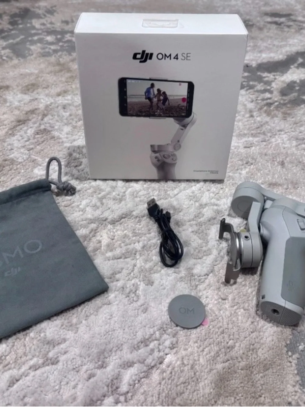DJI OM 4 SE Smartphone Gimbal - Light Gray